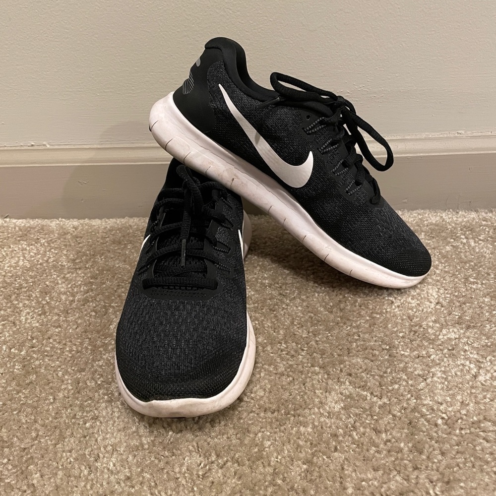 Women’s ladies Nike free run rn 2017 black running sneaker shoes 6.5 880840-001